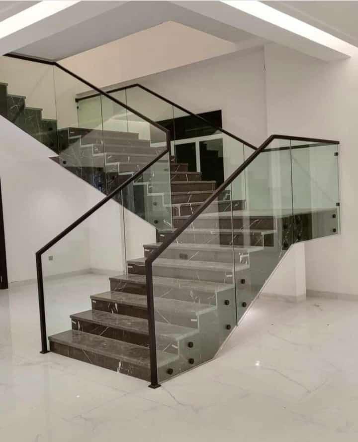 زجاج سكريت الدمام